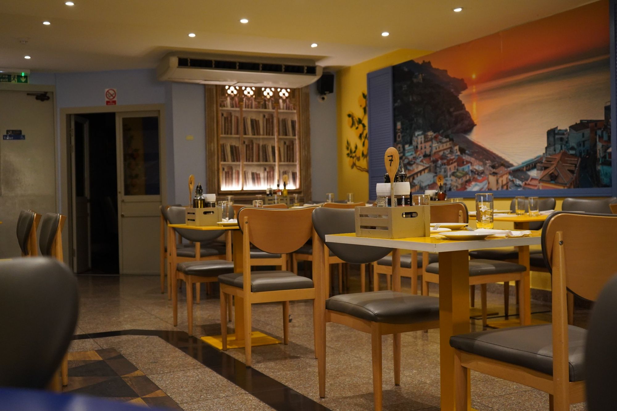 The dining room at Minori Hatch End